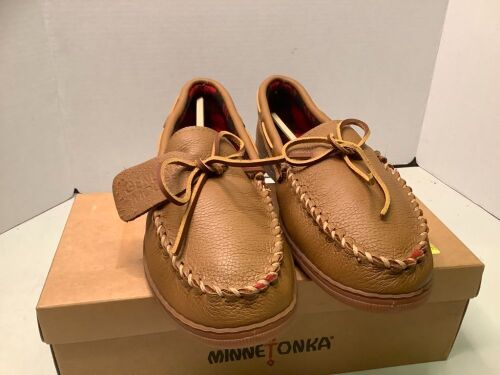 Minnetonka Moosehide Fleece Moc, Men's 16, Appears New - Lot 367
