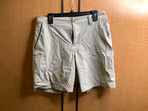 Under Armour Men's Shorts, 34, Appears New - Lot 390