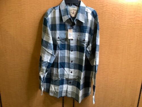 Red Head Men's Flannel, Large, Appears New - Lot 398