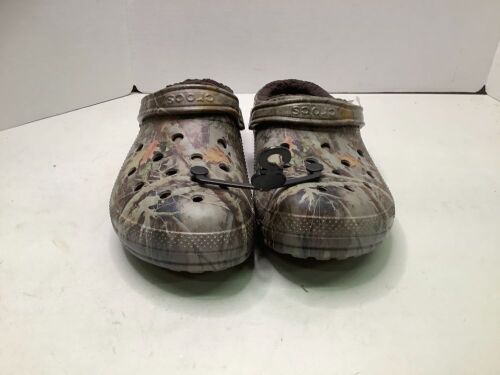 Crocs, Men's 13, Appears New - Lot 410