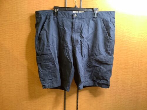 Red Head Men's Shorts, 42, Appears New - Lot 416