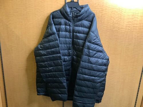 Red Head Men's Coat, 2XL, Appears New - Lot 433