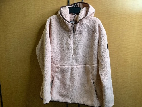 Ascend, Womens M, Appears New - Lot 548