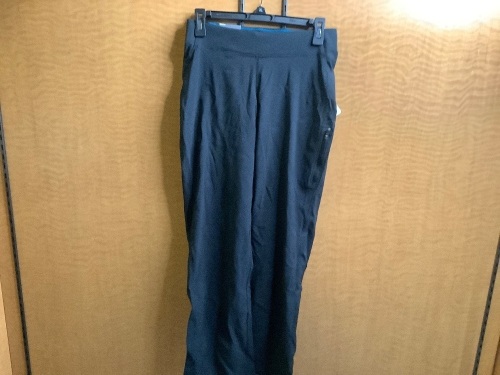 Colombia, S/Short/P/Court, Womens, Appears New - Lot 554