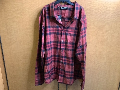 Under Armor, Fitted Shirt, 3XL Mens, Appears New - Lot 622