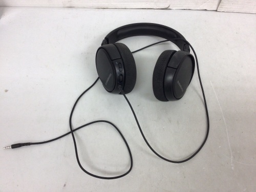 Steelseries Headphones, Powers Up, E-Commerce Return - Lot 18