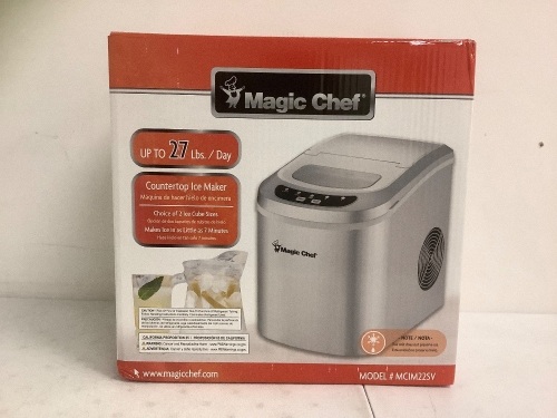 Magic Chef Countertop Ice Maker, Powers Up, E-Commerce Return - Lot 58