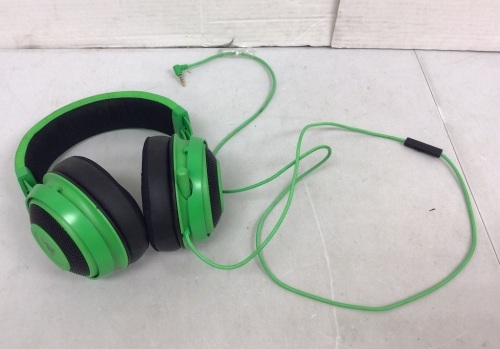 Razer Gaming Headphones, Powers Up, E-Commerce Return - Lot 413