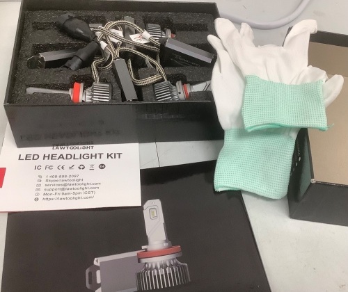 LED Headlight Kit, E-Commerce Return - Lot 434
