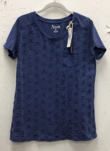 Natural Reflections Womens Shirt, M, Appears New - Lot 439
