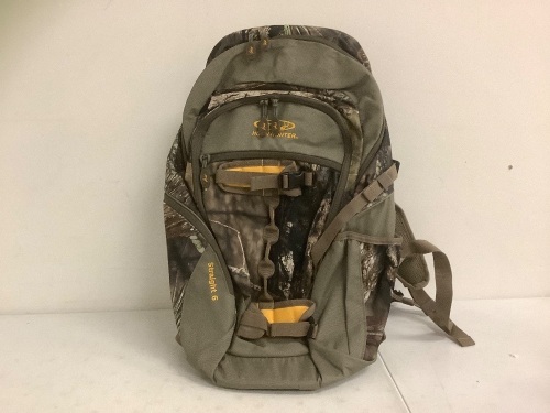 Horn Hunter Straight 6 Day Pack, Appears New - Lot 559