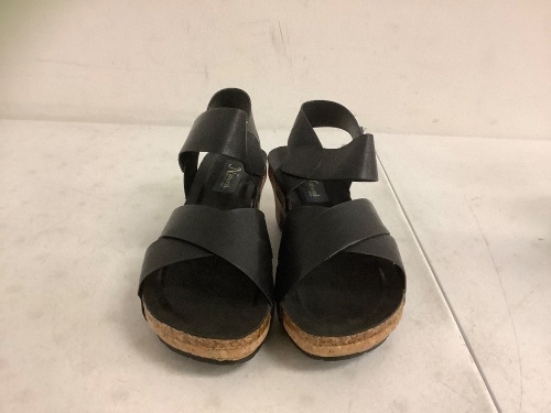 Natural Reflections Womens Sandals, 8M, Appears New - Lot 567