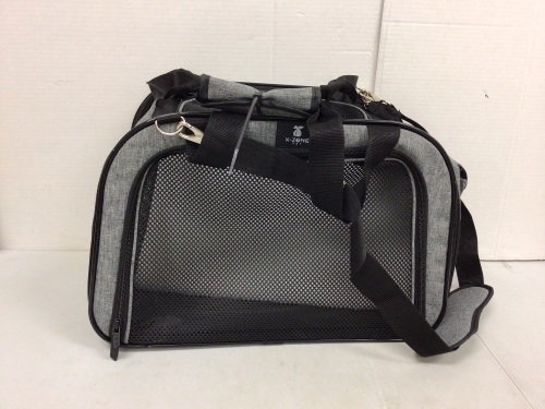 X-Zone Small Pet Carrier, E-Commerce Return - Lot 709