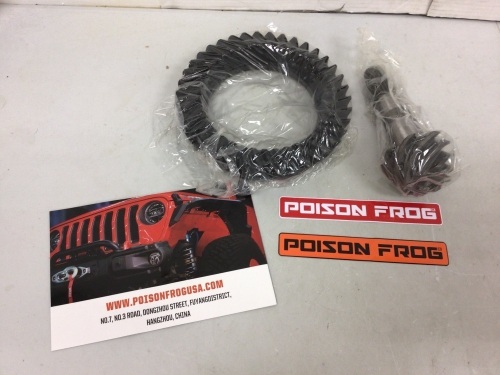 Poison Frog Ring and Pinion, Appears New - Lot 742