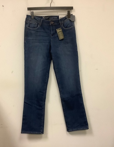 Natural Reflections Womens Flannel Lined Jeans, Size 8, Appears New - Lot 774