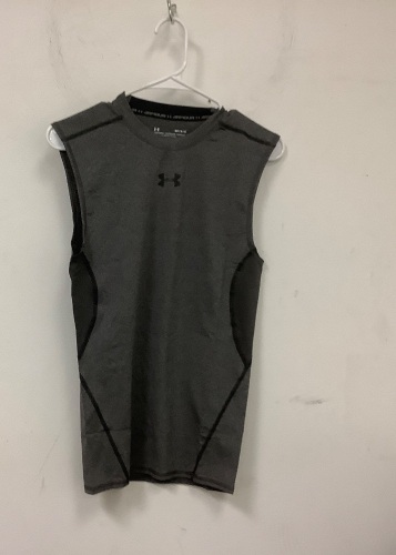 Under Armour Mens Shirt, Medium, Appears New - Lot 838