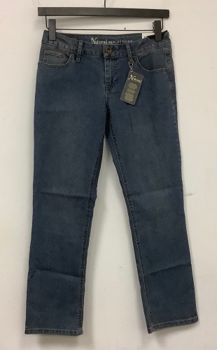 Natural Reflections Womens Jeans, 6P, Appears New - Lot 842