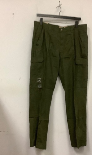 Red Head Mens Cargo Pants, 40x32 Appears New - Lot 858
