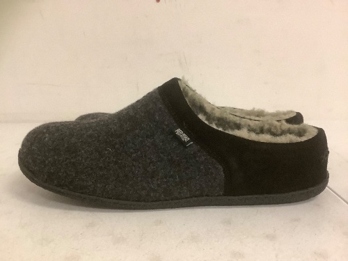 RedHead Mens Slippers, 13M, Appears New - Lot 977