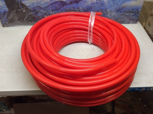 300 ft. Roll of 3/4" PEX-b Tubing. New - Lot 253