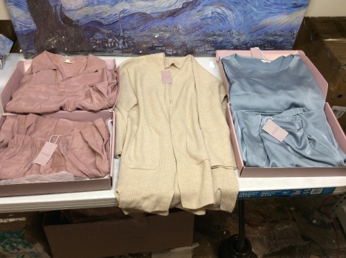 Lot of High End Loungewear by nap. Clothing. New, Size L. SEE PICTURES - Lot 416