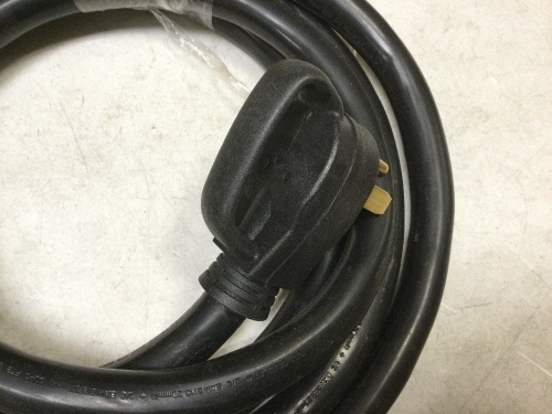 Heavy Duty 4-Prong Cord. Appears New - Lot 857