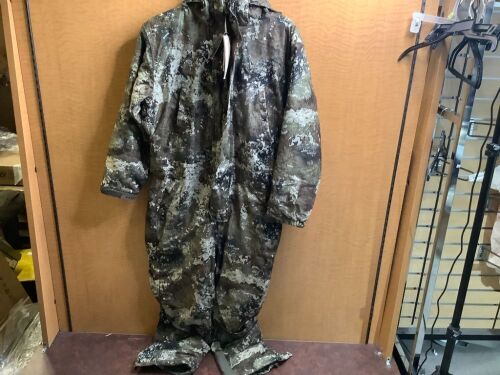 Red Head Silent Stalker Men's Coverall, Large, Appears New - Lot 28
