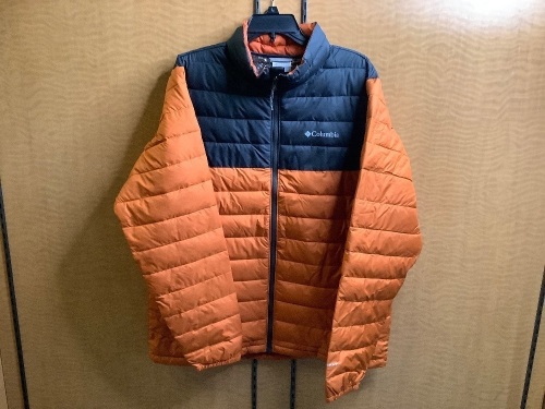 Colombia Large Mens Jacket, Appears New - Lot 32