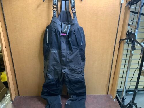 Guidewear Xtreme LT II Bib, Large, Appears New - Lot 68