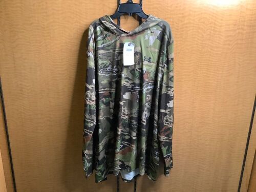 Under Armour Men's 3XL Heatgear, Appears New - Lot 134