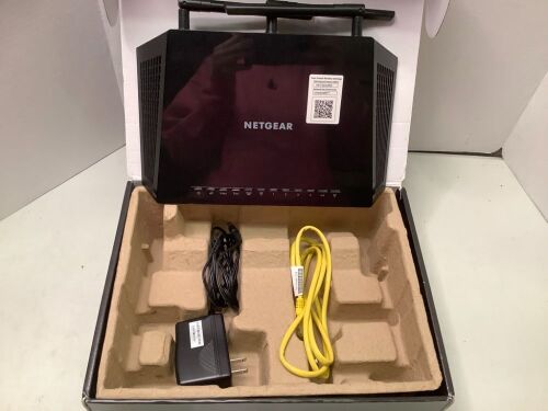 Nighthawk AC1750 Smart Wi-Fi Router, Appears New - Lot 178