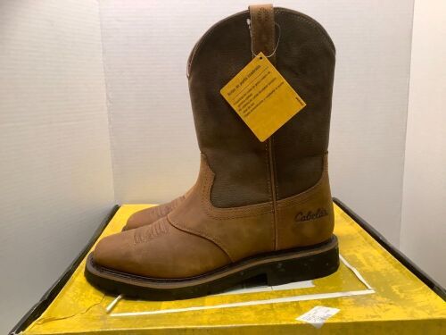 Pinedale Square-Toe Boots, Small Surface Scuffs, 9.5, Appears New - Lot 298
