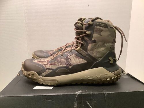 Under Armour HOVR Dawn WP, Men's Boots, 9.5, Appears New - Lot 337