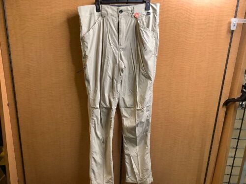 World Wide Sportsman Men's Pants, 36x34, Appears New - Lot 361