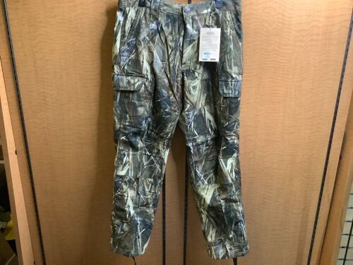 Red Head Silent Hide Pant, Large, 32, Appears New - Lot 424