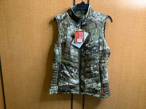 SHE Women's Insulated Vest, Medium, Appears New - Lot 474