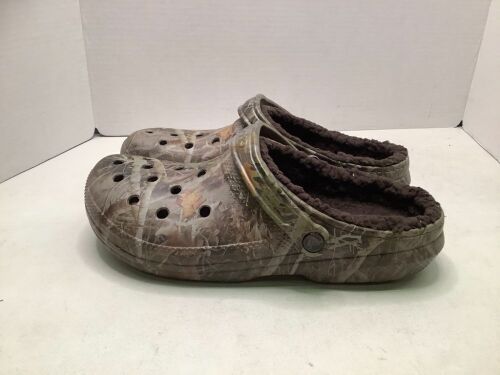 Crocs Men's 10, Appears New - Lot 541