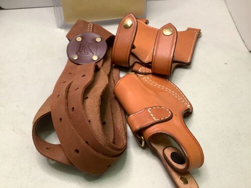 Three Piece Ultra Shoulder Holster Set, Ecommerce Return - Lot 561