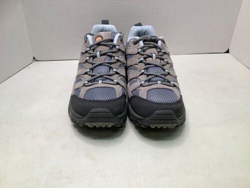 Merrell Women's Hiking Boots, 9.5, Appears New - Lot 564