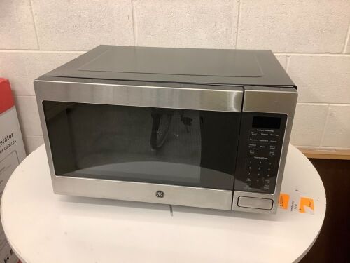 GE - 1.6 Cu. Ft. Microwave with Sensor Cooking - Stainless steel, Refurbished - Lot 584