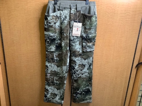 RedHead Explorer Pant, Mens Medium, Appears New - Lot 589