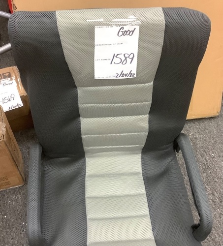 Gaming Floor Chair w/ 360-Degree Swivel, Armrest, Adjustable Backrest - Lot 1589
