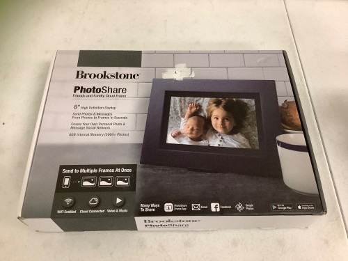 Digital Photo Frame, Works, Appears New - Lot 44