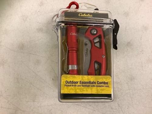 Outdoor Essentials Combo, Appears New - Lot 381