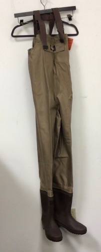 White River Fly Shop Lug Sole Chest Waders for Kids, 6M, E-Commerce Return - Lot 736