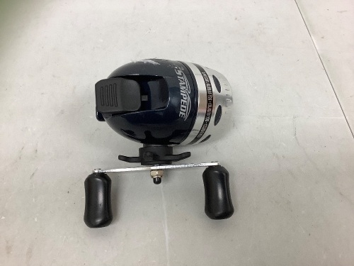 Stampede Fishing Reel, E-Commerce Return - Lot 779