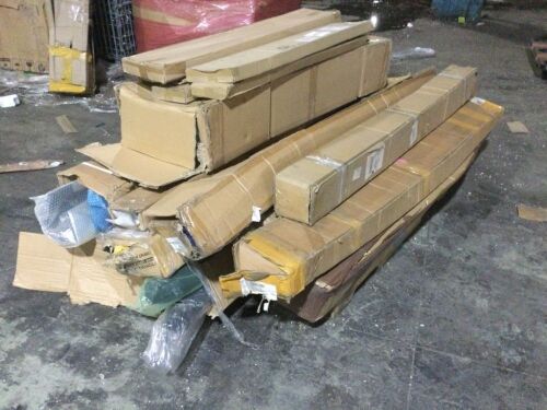 Pallet of Automotive Part Returns - Mostly Running Boards  - Lot 194