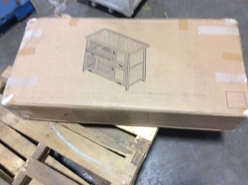 Rabbit Hutch  - Lot 618