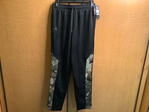 Under Armour Youth XL Pants, Appears New - Lot 210
