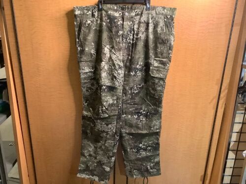 Red Head Men's Silent Hide Pant, 3XL, Appears New - Lot 212